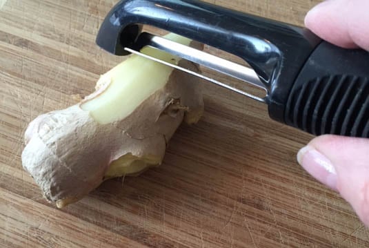 Peel fresh ginger for bacon fat cookies | Bensa bacon lovers